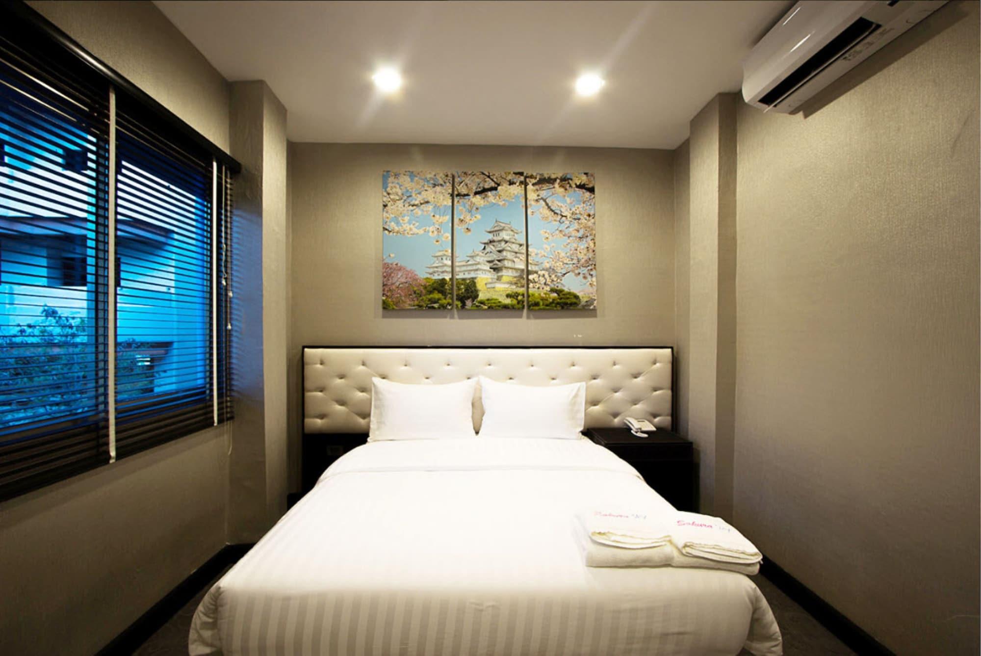 Sakura Sky Residence Bangkok Exteriör bild