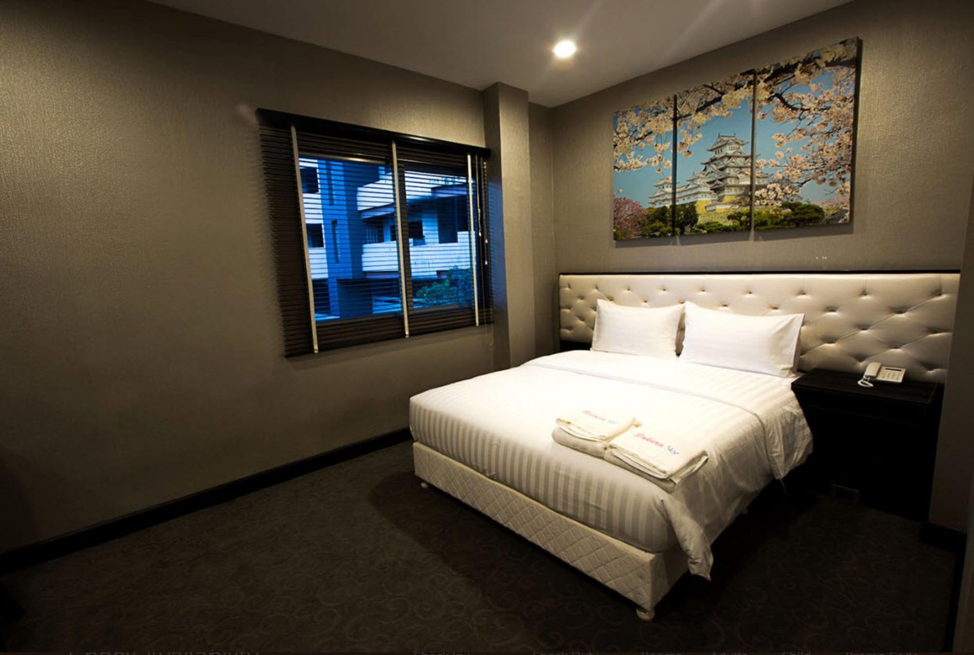 Sakura Sky Residence Bangkok Exteriör bild