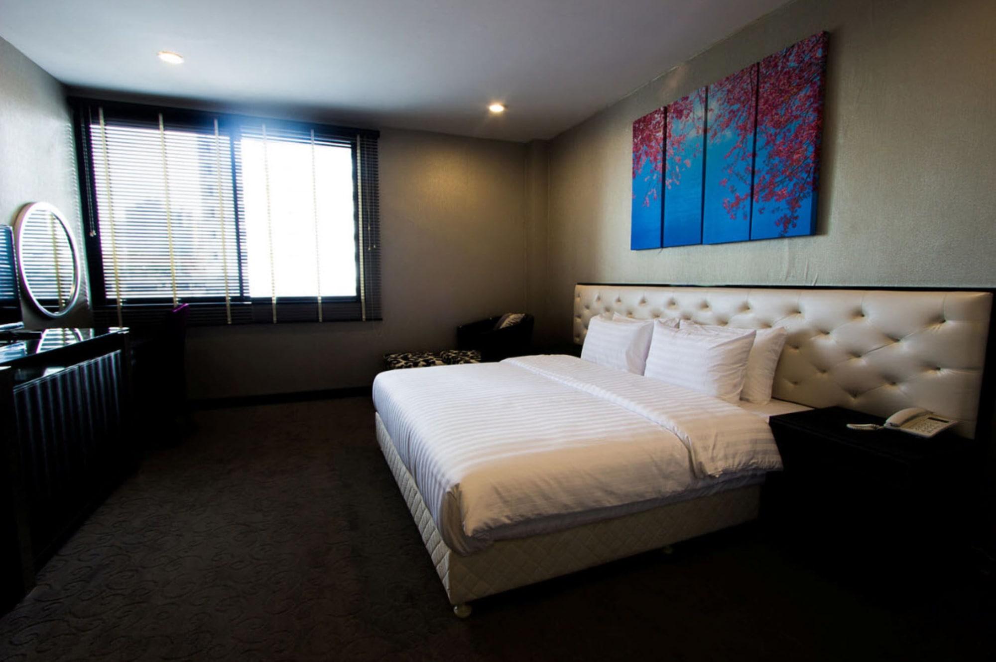 Sakura Sky Residence Bangkok Exteriör bild